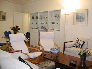 Paris 2 Bedroom apartment - living room (PA-1131) photo 2 of 7