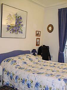 Paris 2 Bedroom apartment - bedroom 1 (PA-1131) photo 3 of 4