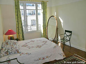 Paris 2 Bedroom apartment - bedroom 1 (PA-2401) photo 2 of 4