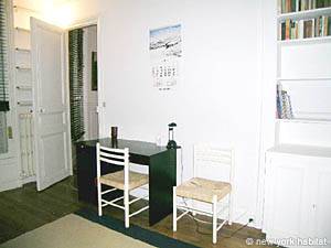Paris 2 Bedroom apartment - bedroom 2 (PA-3653) photo 4 of 5