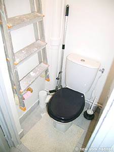 Paris 2 Bedroom apartment - bathroom 1 (PA-3653) photo 4 of 4