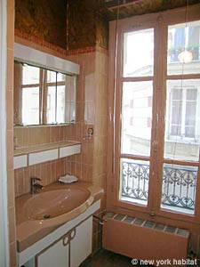 Paris Studio apartment - bathroom 1 (PA-3832) photo 6 of 6