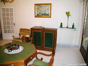 Living room - Photo 4 of 13 Living room - Photo 4 of 13