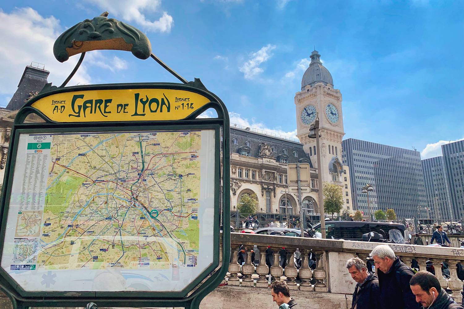 Cómo usar el transporte en París: aeropuertos y trenes