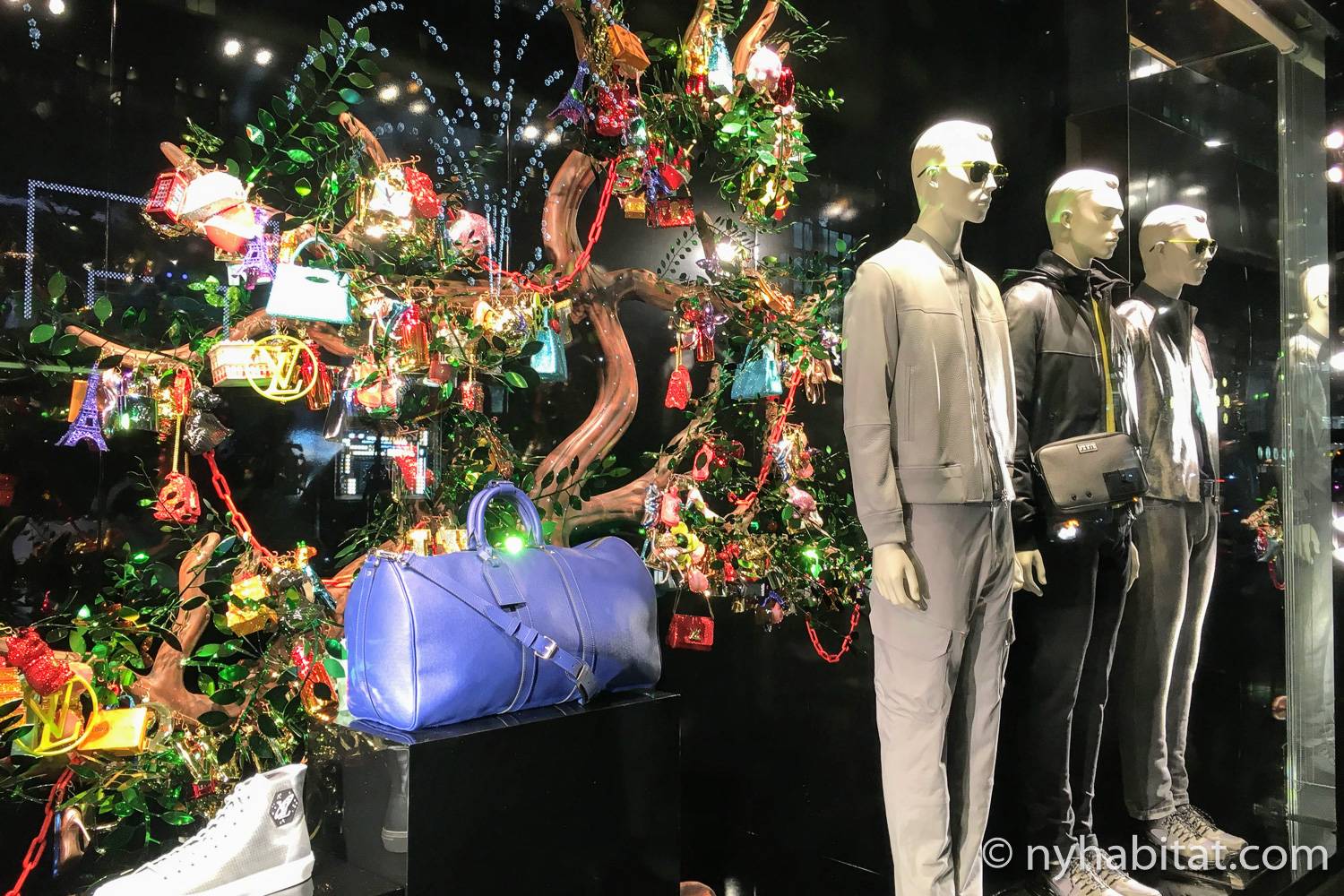 Louis Vuitton Christmas Tree Ornaments - 2018 Holiday Window