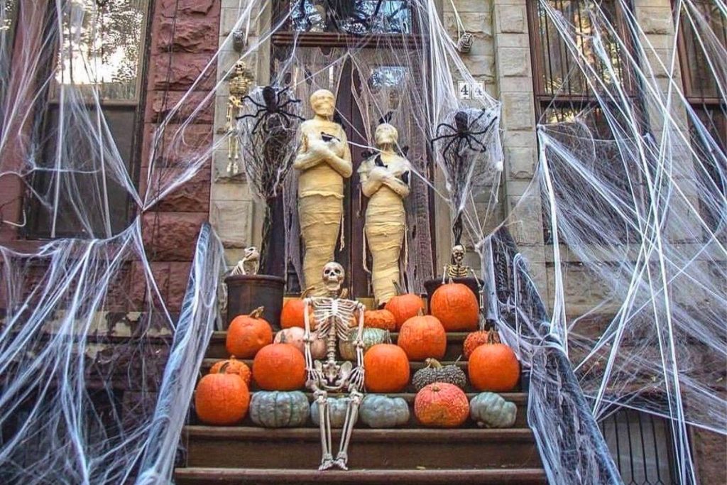 Halloween in New York Eine Tour zu den gruseligsten Gespenstern der