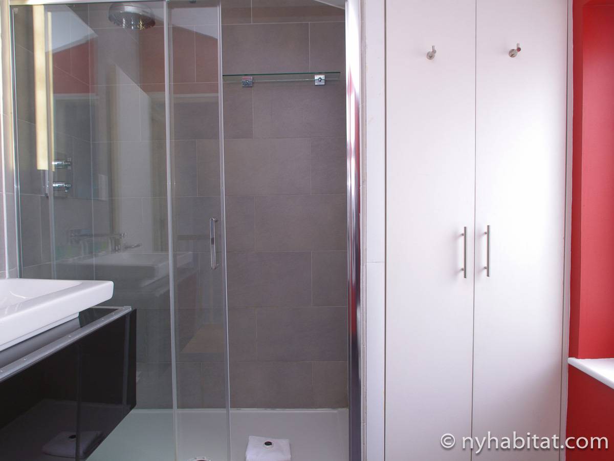 Salle de bain 2 - Photo 2 sur 5