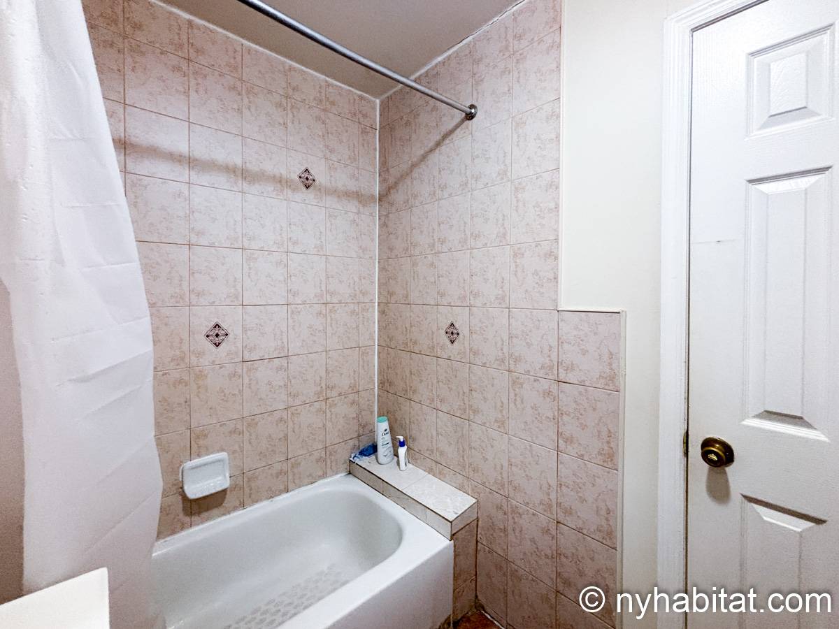 Salle de bain 1 - Photo 2 sur 2