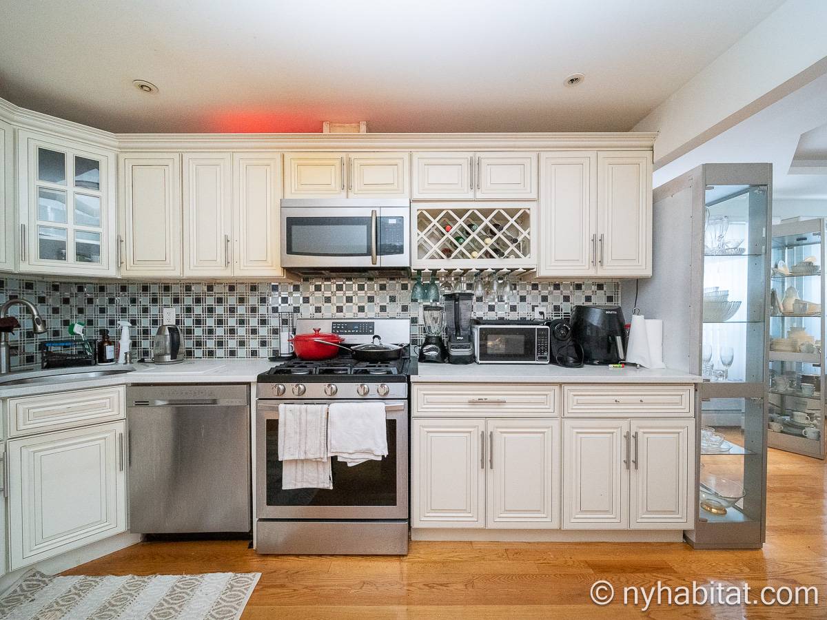 Kitchen - Photo 1 of 3