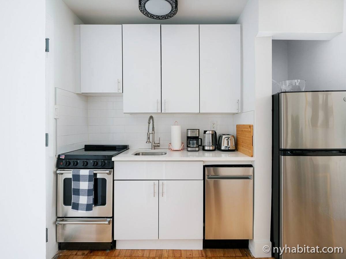 Kitchen - Photo 2 of 4