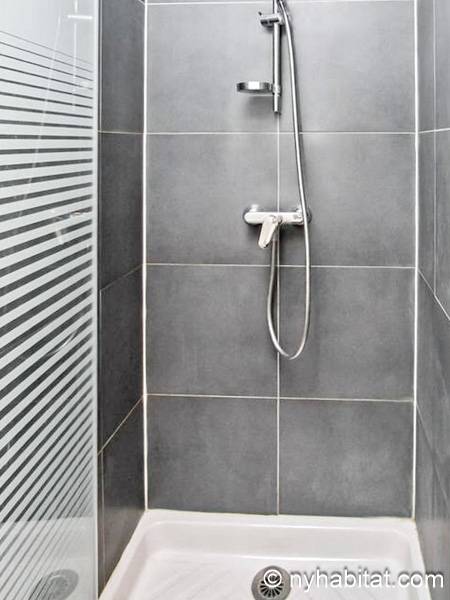 Bathroom 1 - Photo 2 of 3 Bathroom 1 - Photo 2 of 3