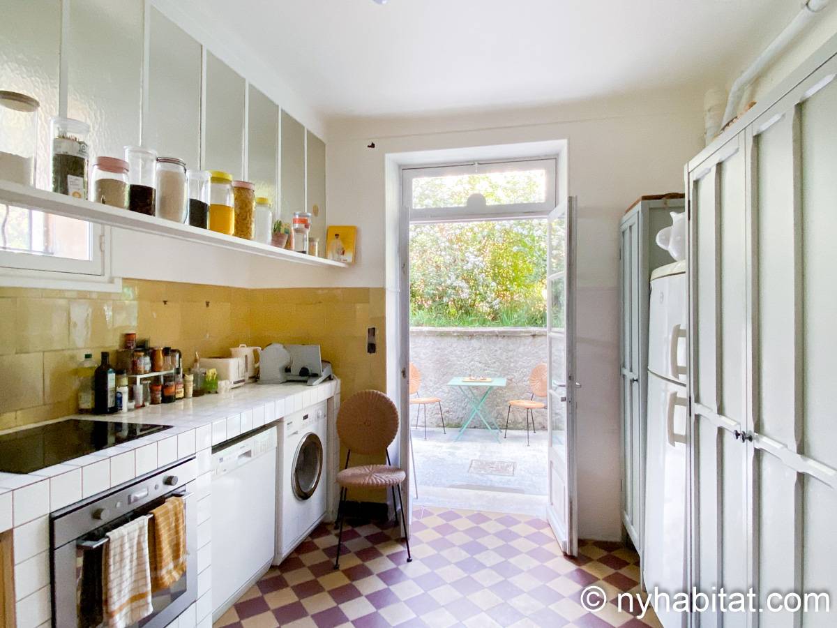 Kitchen - Photo 1 of 3